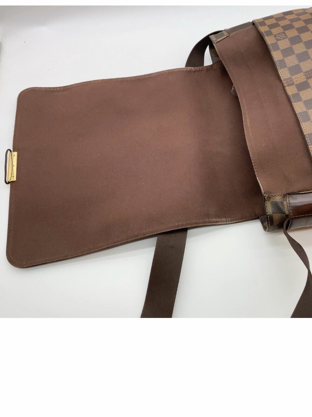 Auth Louis Vuitton Damier Ebene Bastille Messenger Crossbody Bag - Picture 11 of 16